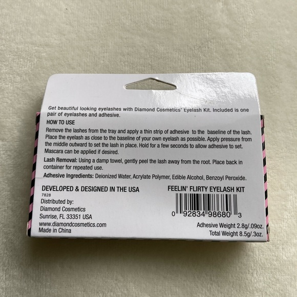 NIP Diamond Cosmetics Sliver Glitter Lashes & Glue🩵 🌈 - Picture 4 of 4
